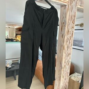 Banana republic, Black Cargo Pants size 16